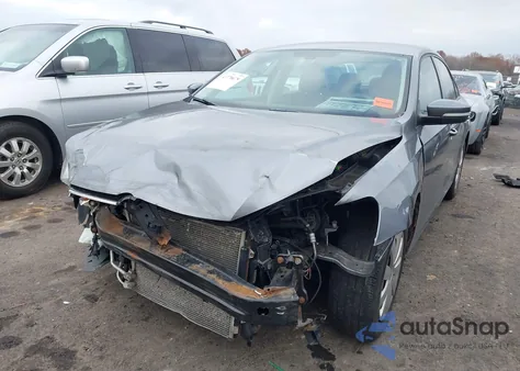 2012 Volkswagen Passat 2.5L S z USA, uszkodzony, nr VIN 1VWAP7A38CC077071